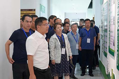 厦门大学 · 新疆绿色低碳发展专题培训班领导一行莅临迈贝特参观调研