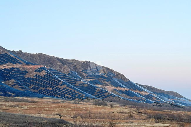 80MW光伏电站竣工！迈贝特辽宁山地支架建设项目顺利上网